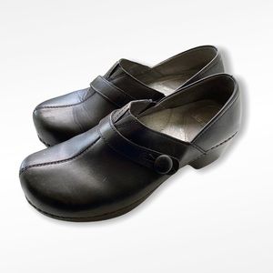 Dansko Solstice Professional Black Button Clogs